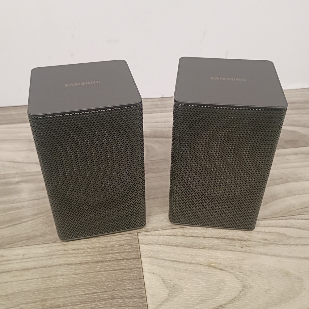 Samsung Surround Satellite Speakers PS-KS1-1  Left and Right
